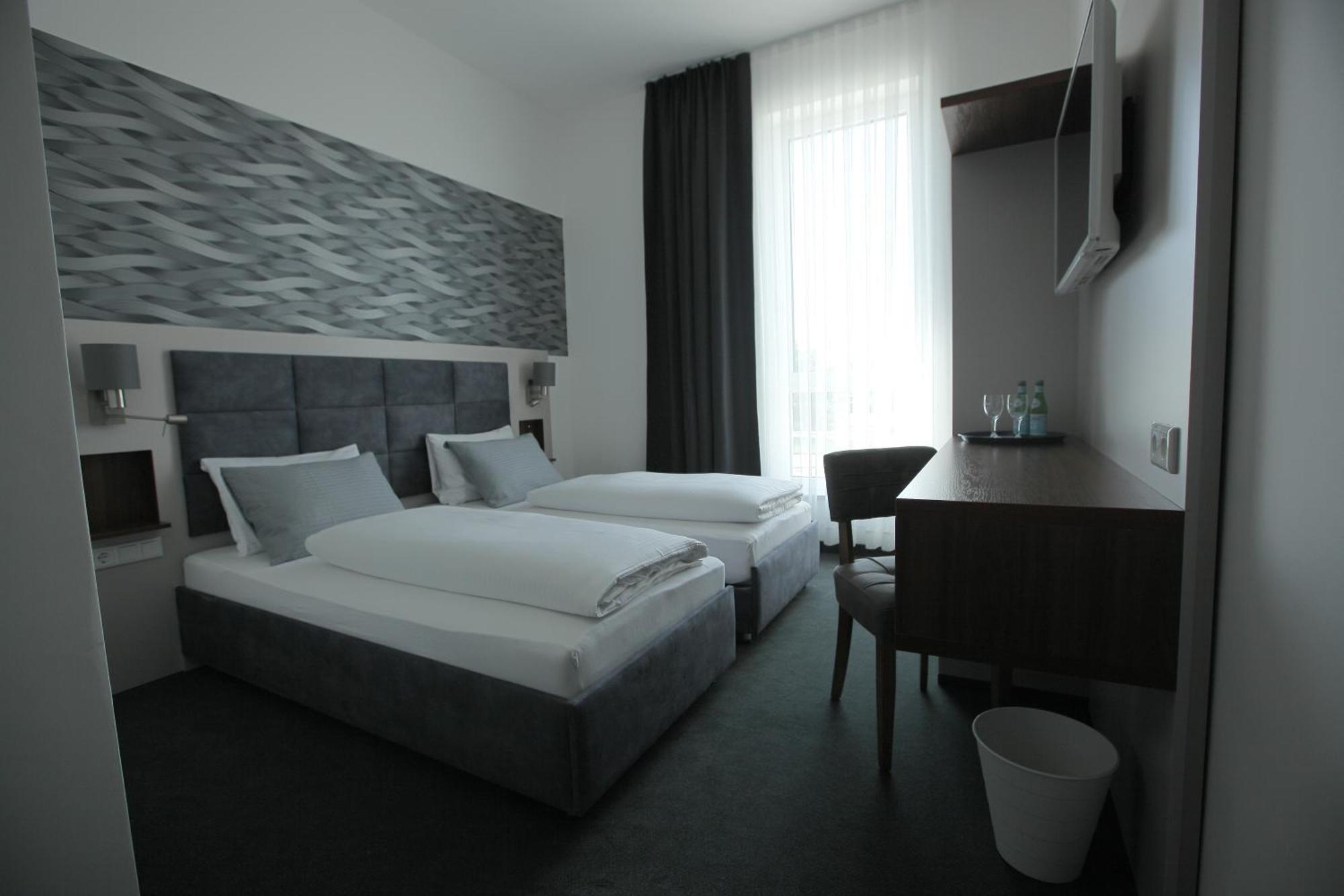 Hotel Starton Am Ingolstadt Village Quarto foto