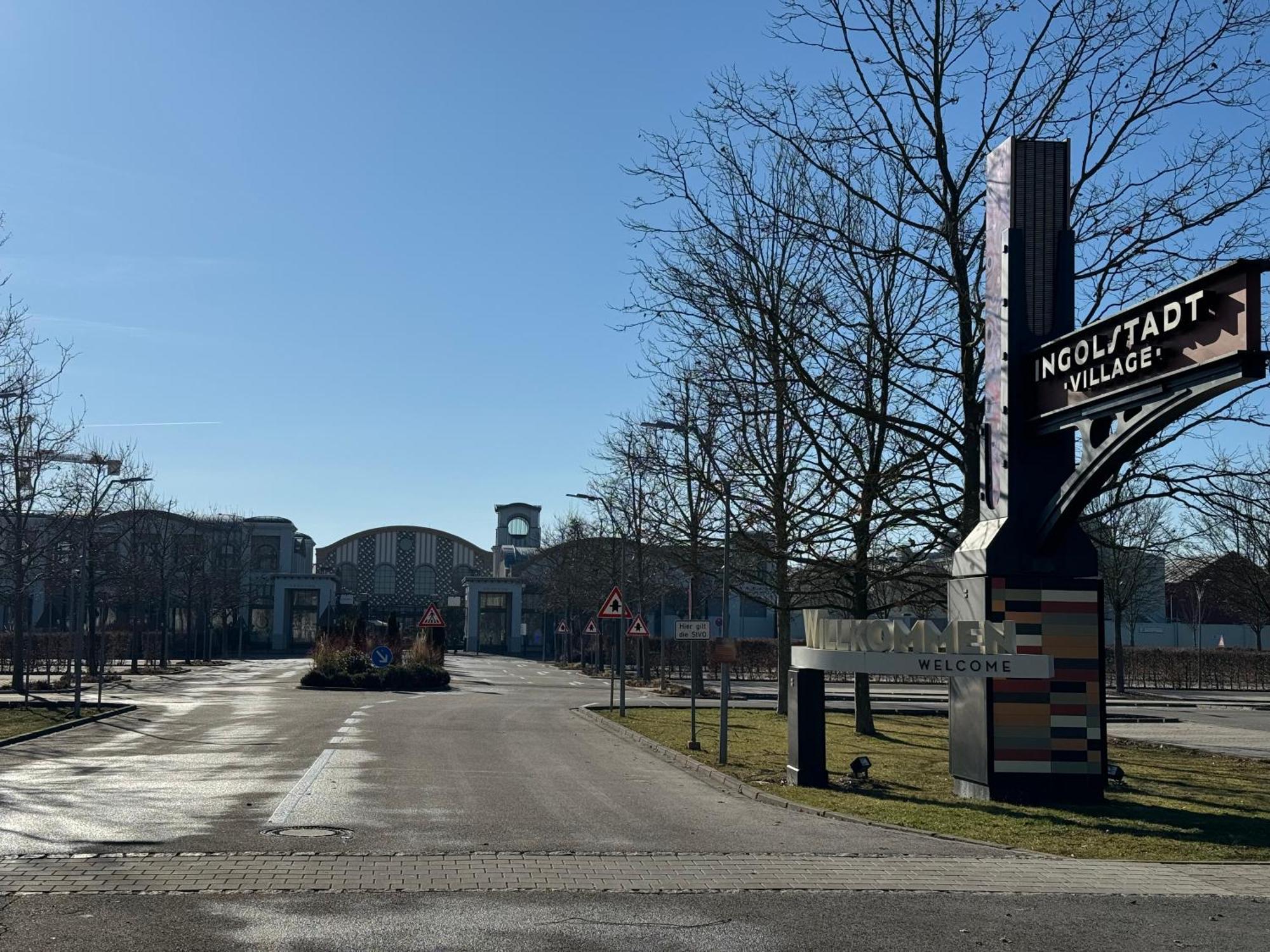 Hotel Starton Am Ingolstadt Village Exterior foto